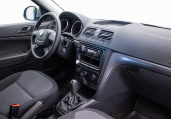 Подержанный автомобиль Skoda Yeti 2011 года (10 фото)