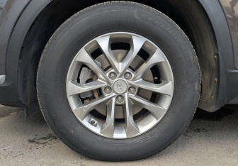 Подержанный автомобиль Hyundai Santa Fe 2021 года (12 фото)