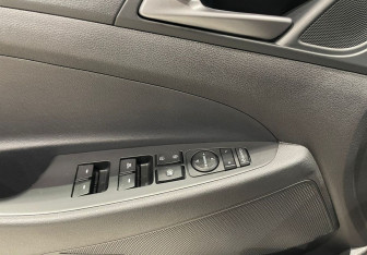 Подержанный автомобиль Hyundai Tucson 2017 года (17 фото)