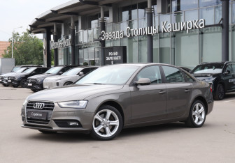 Подержанный автомобиль Audi A4 Sedan 2013 года (19 фото)