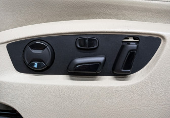 Подержанный автомобиль Volkswagen Touareg 2016 года (28 фото)