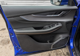 Подержанный автомобиль Exeed LX 2022 года (19 фото)