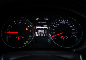 Подержанный автомобиль Nissan Qashqai 2010 года (16 фото)
