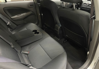 Подержанный автомобиль Nissan Almera Classic 2010 года (11 фото)