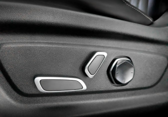 Подержанный автомобиль Changan UNI-K 2023 года (21 фото)