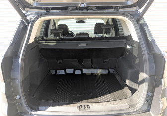 Подержанный автомобиль Ford Kuga 2017 года (10 фото)