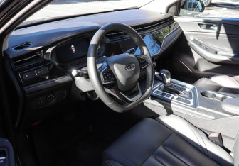 Подержанный автомобиль Omoda S5 2024 года (7 фото)