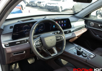 Подержанный автомобиль Chery Tiggo 8 Pro Max 2023 года (11 фото)