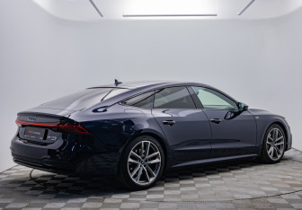 Подержанный автомобиль Audi A7 2018 года (5 фото)