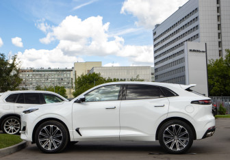 Подержанный автомобиль Changan UNI-K 2024 года (6 фото)