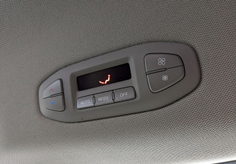 Подержанный автомобиль Kia Carnival 2019 года (30 фото)