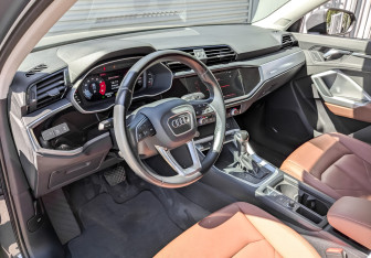 Подержанный автомобиль Audi Q3 2020 года (16 фото)