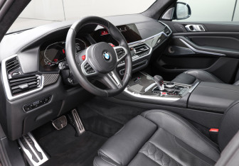 Подержанный автомобиль BMW X5 M 2021 года (17 фото)
