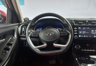 Подержанный автомобиль Hyundai Creta 2021 года (19 фото)