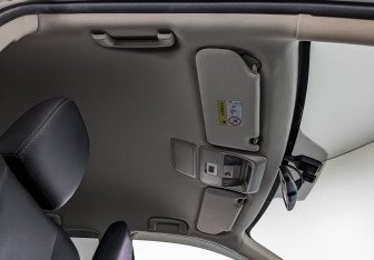 Подержанный автомобиль Mitsubishi Outlander 2020 года (22 фото)