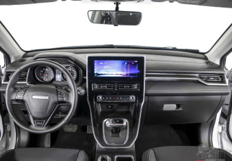 Подержанный автомобиль Haval M6 2023 года (11 фото)