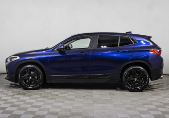 Подержанный автомобиль BMW X2 2018 года (8 фото)