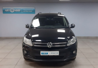 Подержанный автомобиль Volkswagen Tiguan 2015 года (2 фото)