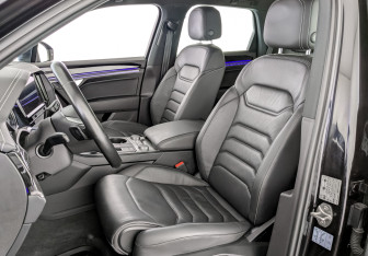 Подержанный автомобиль Volkswagen Touareg 2019 года (27 фото)