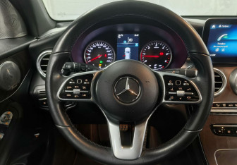 Подержанный автомобиль Mercedes-Benz GLC Coupe 2020 года (12 фото)