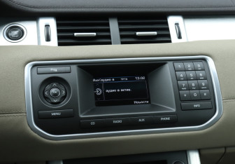 Подержанный автомобиль Land Rover Range Rover Evoque 2012 года (16 фото)