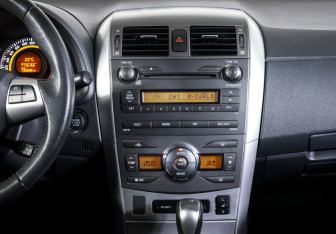 Подержанный автомобиль Toyota Corolla Sedan 2012 года (14 фото)