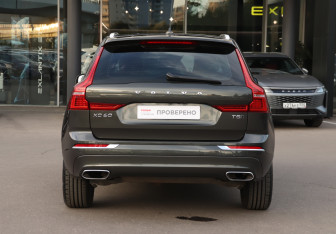 Подержанный автомобиль Volvo XC60 2020 года (6 фото)