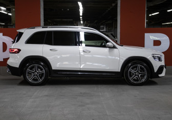 Подержанный автомобиль Mercedes-Benz GLB 2020 года (4 фото)