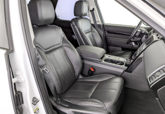 Подержанный автомобиль Land Rover Discovery 2018 года (24 фото)