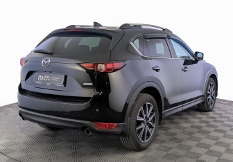 Подержанный автомобиль Mazda CX-5 2017 года (5 фото)