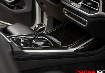 Подержанный автомобиль BMW X7 2020 года (12 фото)