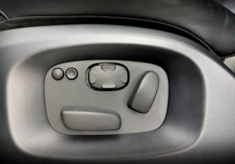 Подержанный автомобиль Land Rover Range Rover Sport 2013 года (21 фото)