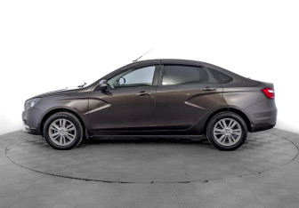 Подержанный автомобиль LADA (ВАЗ) Vesta Sedan 2016 года (8 фото)