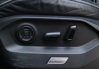 Подержанный автомобиль Volkswagen Touareg 2019 года (18 фото)