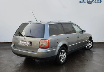 Подержанный автомобиль Volkswagen Passat Wagon 2003 года (5 фото)