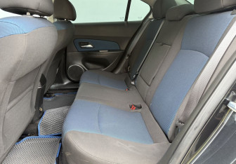 Подержанный автомобиль Chevrolet Cruze Sedan 2012 года (11 фото)