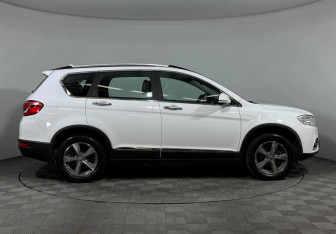 Подержанный автомобиль Haval H6 2017 года (4 фото)