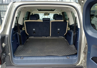 Подержанный автомобиль Tank 500 2023 года (10 фото)