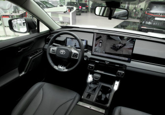 Новый Toyota RAV4 2026 (11 фото)
