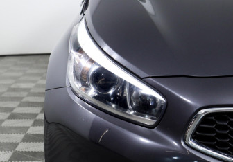 Подержанный автомобиль Kia Ceed Hatchback 2015 года (7 фото)