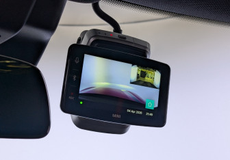 Подержанный автомобиль MINI Countryman 2024 года (25 фото)