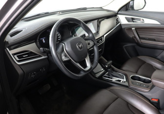 Подержанный автомобиль Changan CS35PLUS 2020 года (9 фото)
