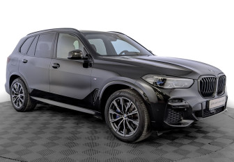 Подержанный автомобиль BMW X5 2021 года (3 фото)