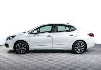 Подержанный автомобиль Citroen C4 Sedan 2017 года (3 фото)