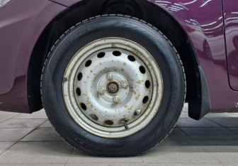 Подержанный автомобиль Hyundai Solaris Sedan 2013 года (12 фото)