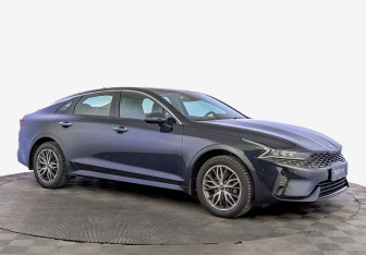 Подержанный автомобиль Kia K5 2021 года (3 фото)