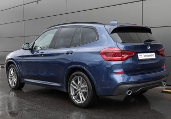 Подержанный автомобиль BMW X3 2018 года (6 фото)