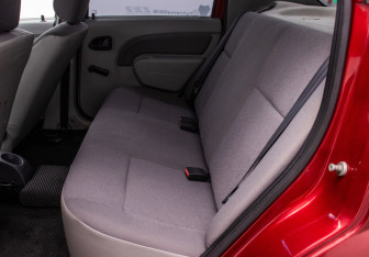Подержанный автомобиль Renault Logan Sedan 2009 года (11 фото)