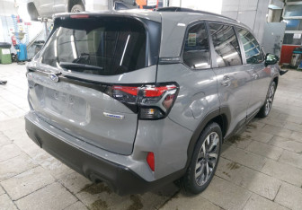 Новый Subaru Forester Suv 2025 (3 фото)