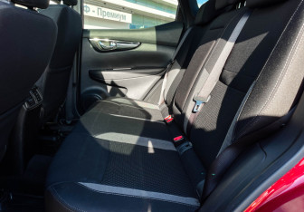 Подержанный автомобиль Nissan Qashqai 2019 года (9 фото)